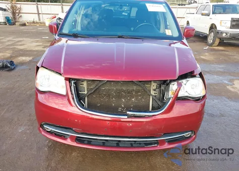 2013 Chrysler Town & Country Touring from USA, damaged, VIN 2C4RC1BG1DR558496